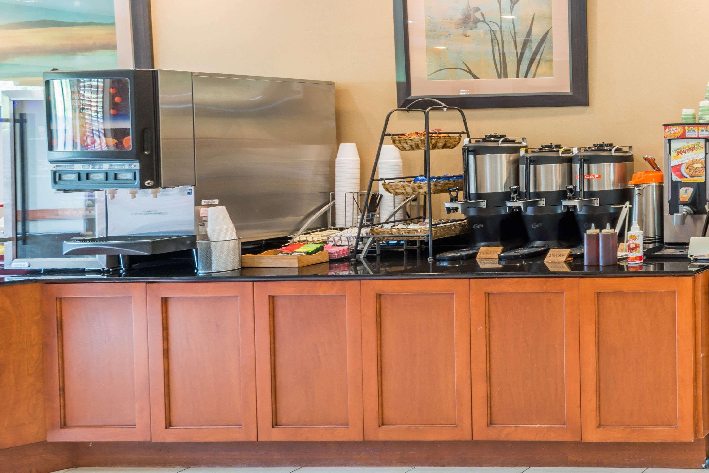 วินเกต บาย วินด์แฮม นิว บรันเฟลส์ Hotel นิวบราวน์เฟลส์ ภายนอก รูปภาพ