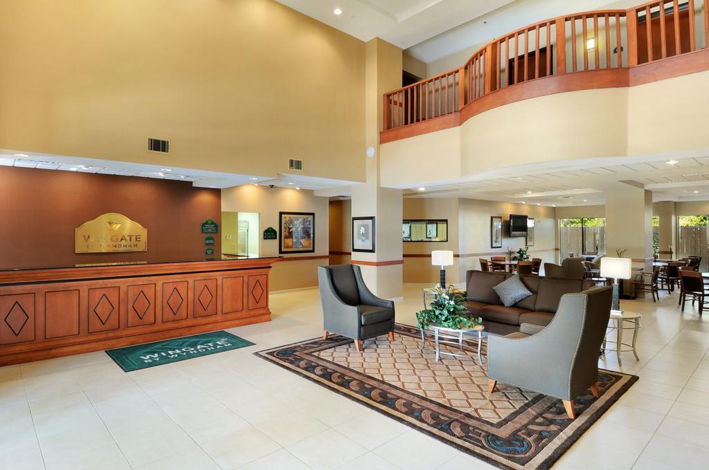 วินเกต บาย วินด์แฮม นิว บรันเฟลส์ Hotel นิวบราวน์เฟลส์ ภายนอก รูปภาพ