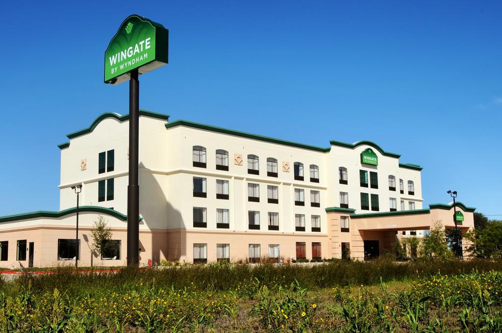 วินเกต บาย วินด์แฮม นิว บรันเฟลส์ Hotel นิวบราวน์เฟลส์ ภายนอก รูปภาพ